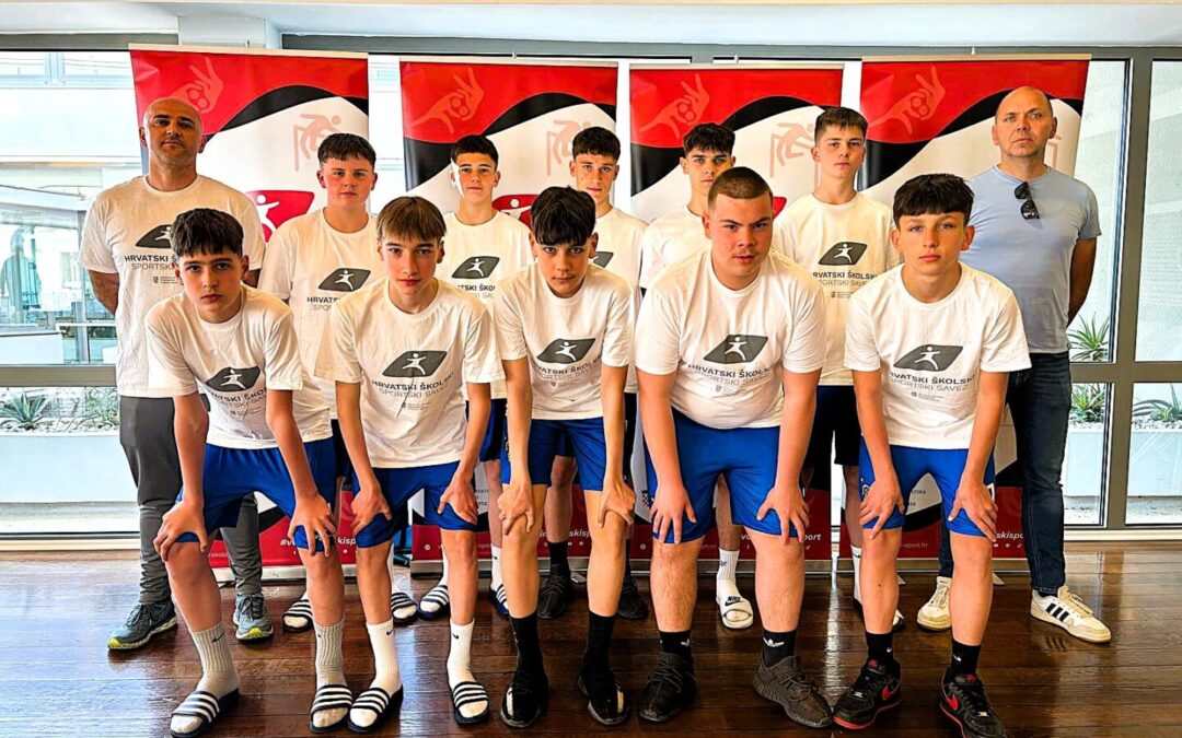 DRŽAVNO NATJECANJE U FUTSALU (7. i 8. razredi): Čestitamo našim nogometašima na velikom uspjehu!