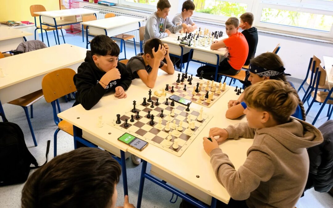 ŠKOLSKO NATJECANJE U ŠAHU: Odabrana ekipa za županijsku razinu