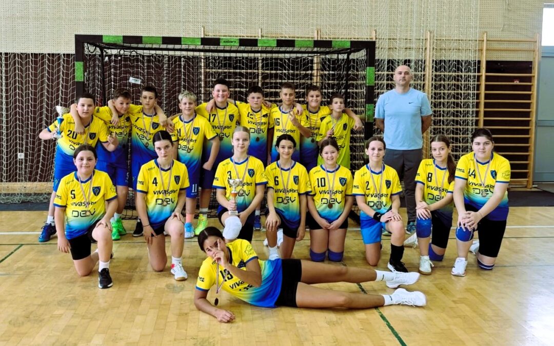 MEĐUOPĆINSKO NATJECANJE U RUKOMETU ZA 5. I 6. RAZREDE: Obje ekipe osvojile broncu!