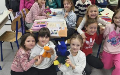 PROJEKT NAŠA MALA KNJIŽNICA: Prvašići čitaju, stvaraju i putuju s knjižnim junacima