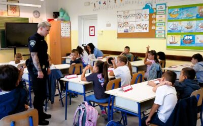 SIGURNO U PROMETU: Prvašići učili važna prometna pravila